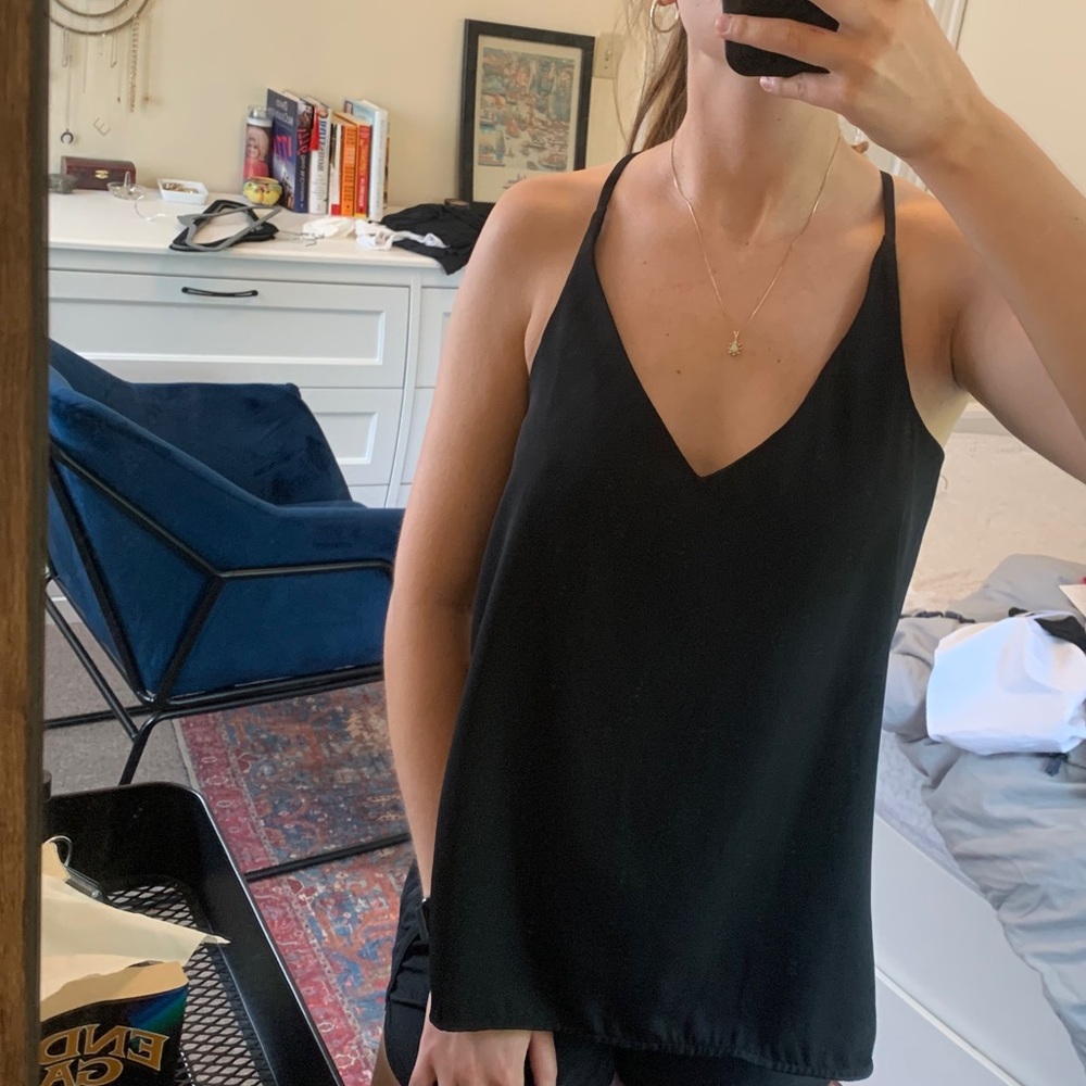 OPEN BACK BLACK TANK